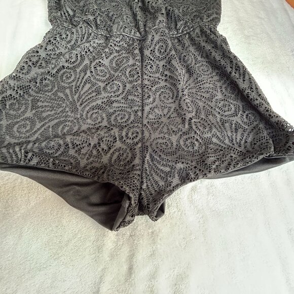 Misa Los Angeles Womens Lace Romper XS Black Long Sleeve V-Neck Lined Casual - Picture 9 of 10